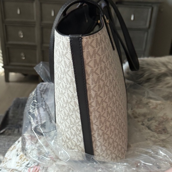 Michael Kors Two-Tone Black and Cream Tote - Picture 5 of 5